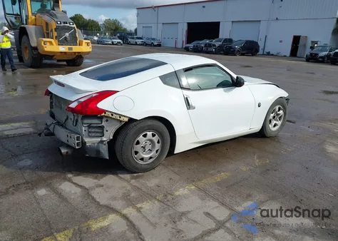 2009 Nissan 370Z z USA, uszkodzony, nr VIN JN1AZ44E59M403827